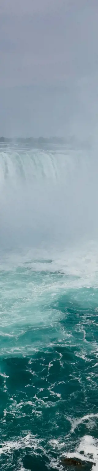 Besichtige das spektakuläre Naturschauspiel an der Grenze Kanadas